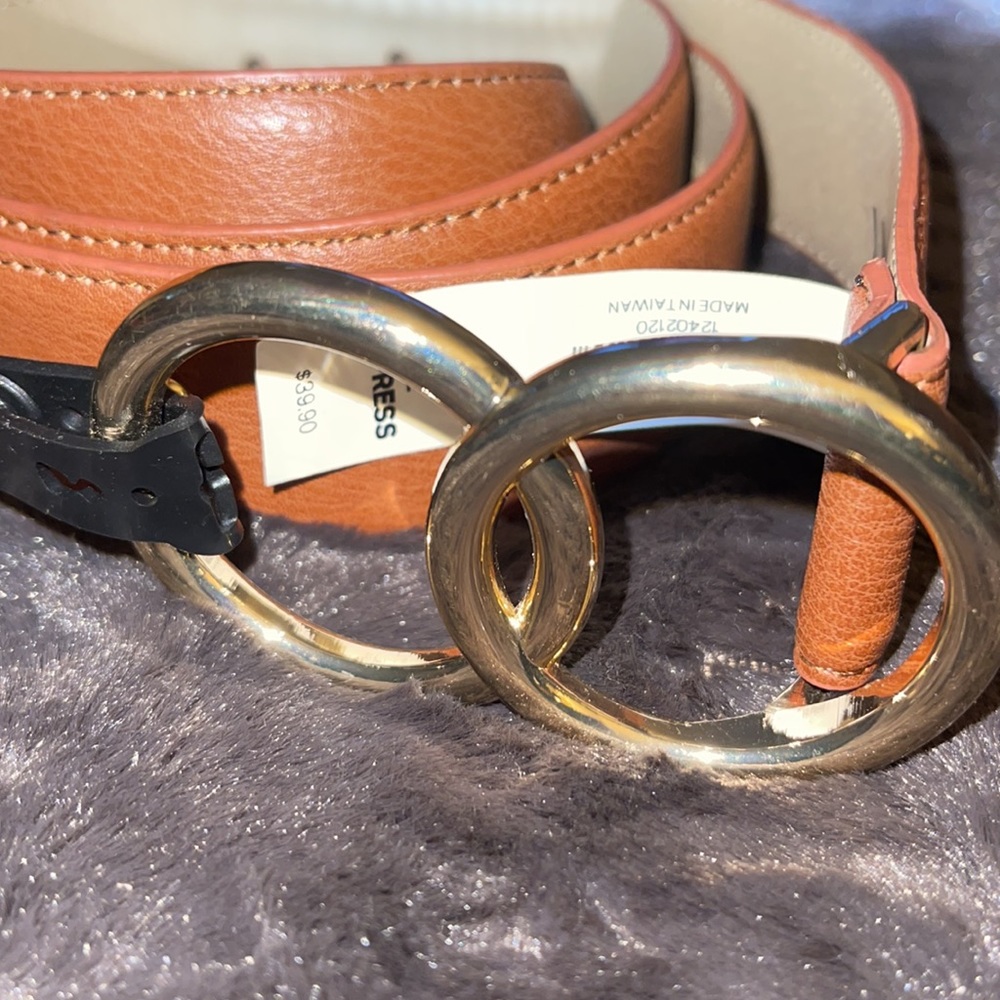EXPRESS women’s double gold loop brown leather belt